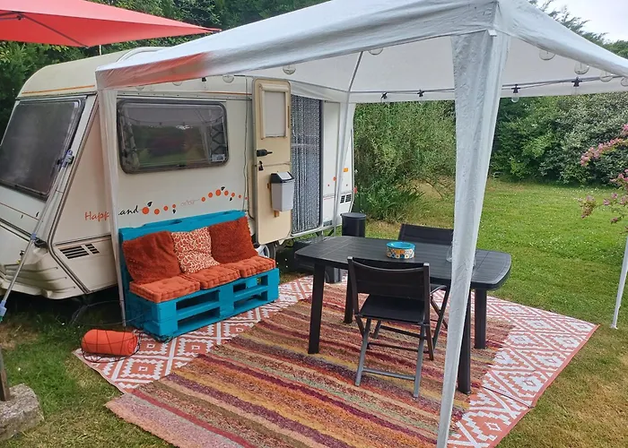 Campismo de Luxo Pays De Joie - Caravan La Boheme Saint-Macoux